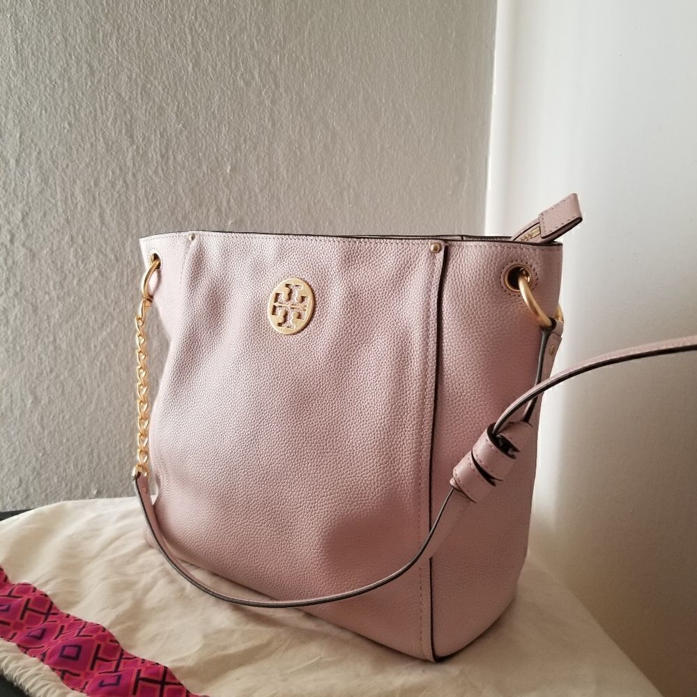 Tory Burch Carson Shoulder Bag - Picture 2 of 11